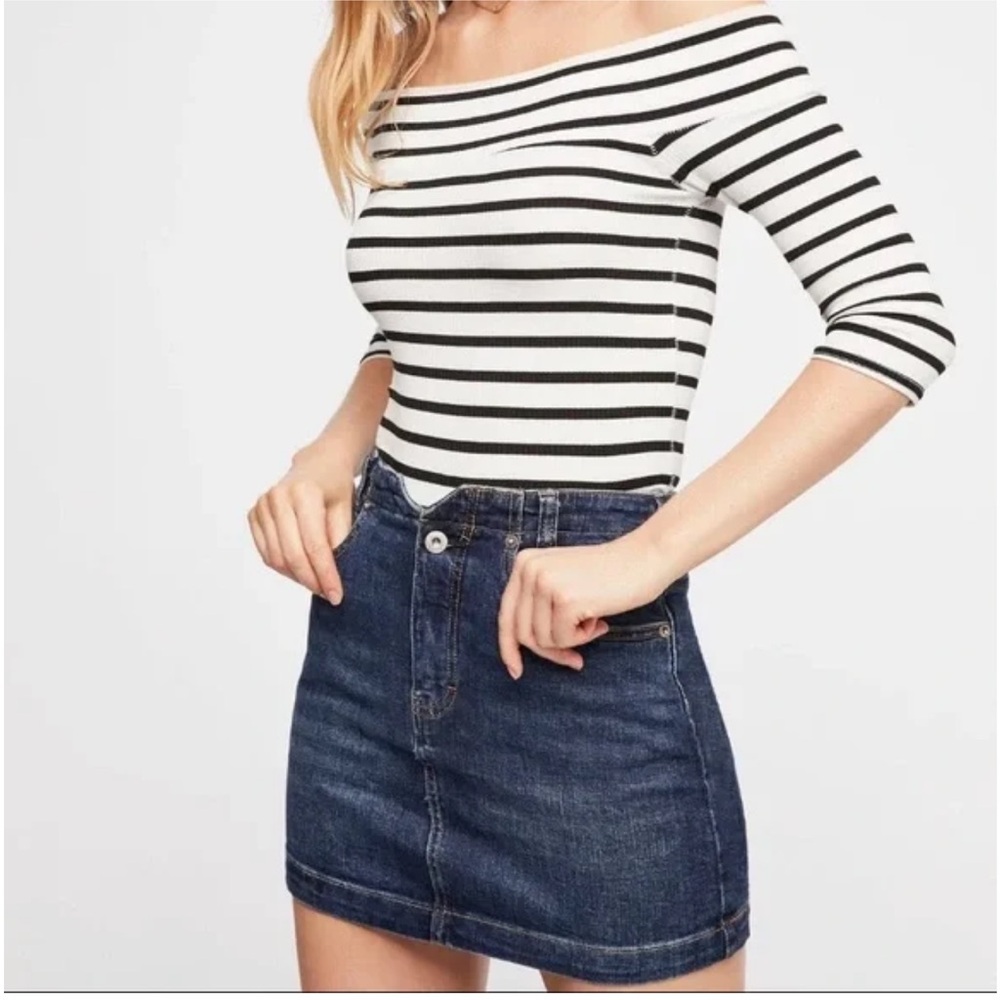 EUC WE THE FREE She’s All That Denim Mini Skirt Color Worn Rinse